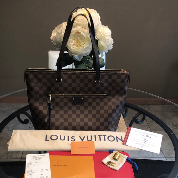 Louis Vuitton Handbags - Louis Vuitton Iena MM Damier Ebene!❤️